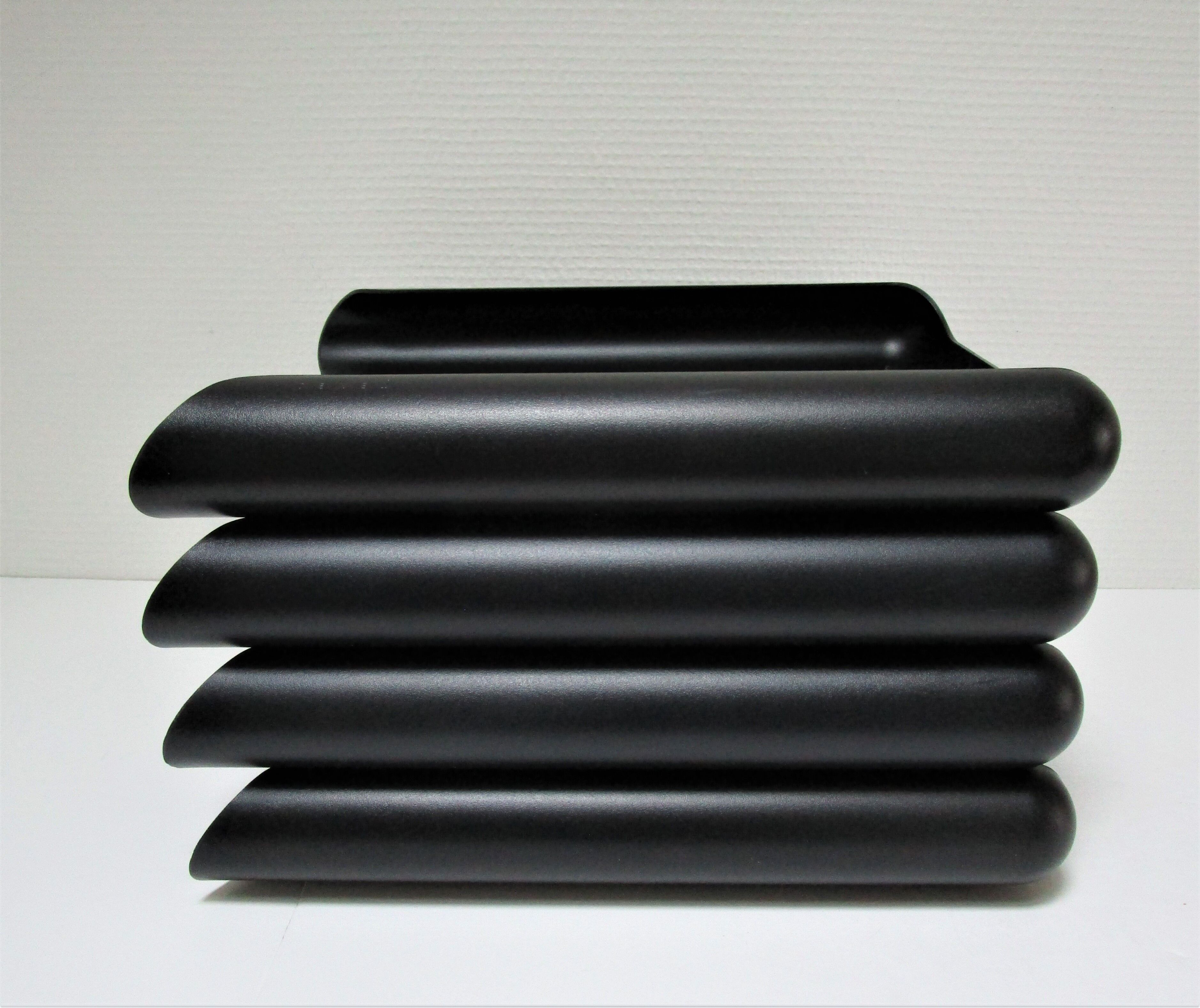 Range mail Tenex design 90s thermoformed plastic