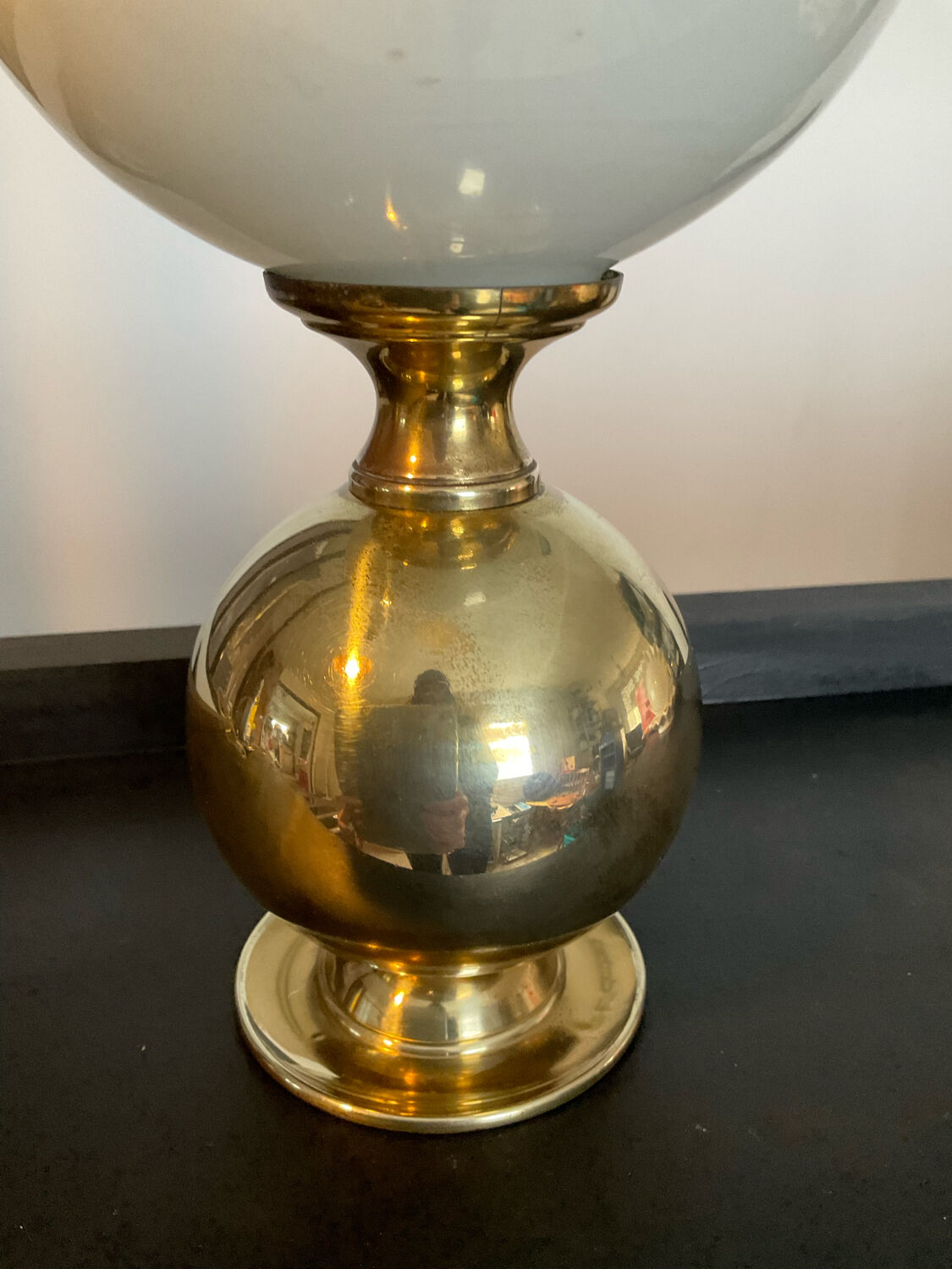 Vintage lamp in brass and opaline 70s