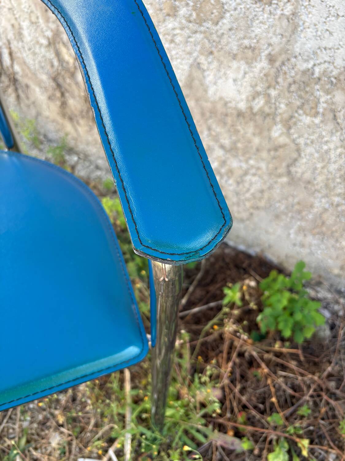 Set of 6 vintage Italian design chairs in leather and chrome metal.