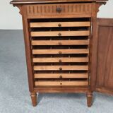Jewelry cabinet