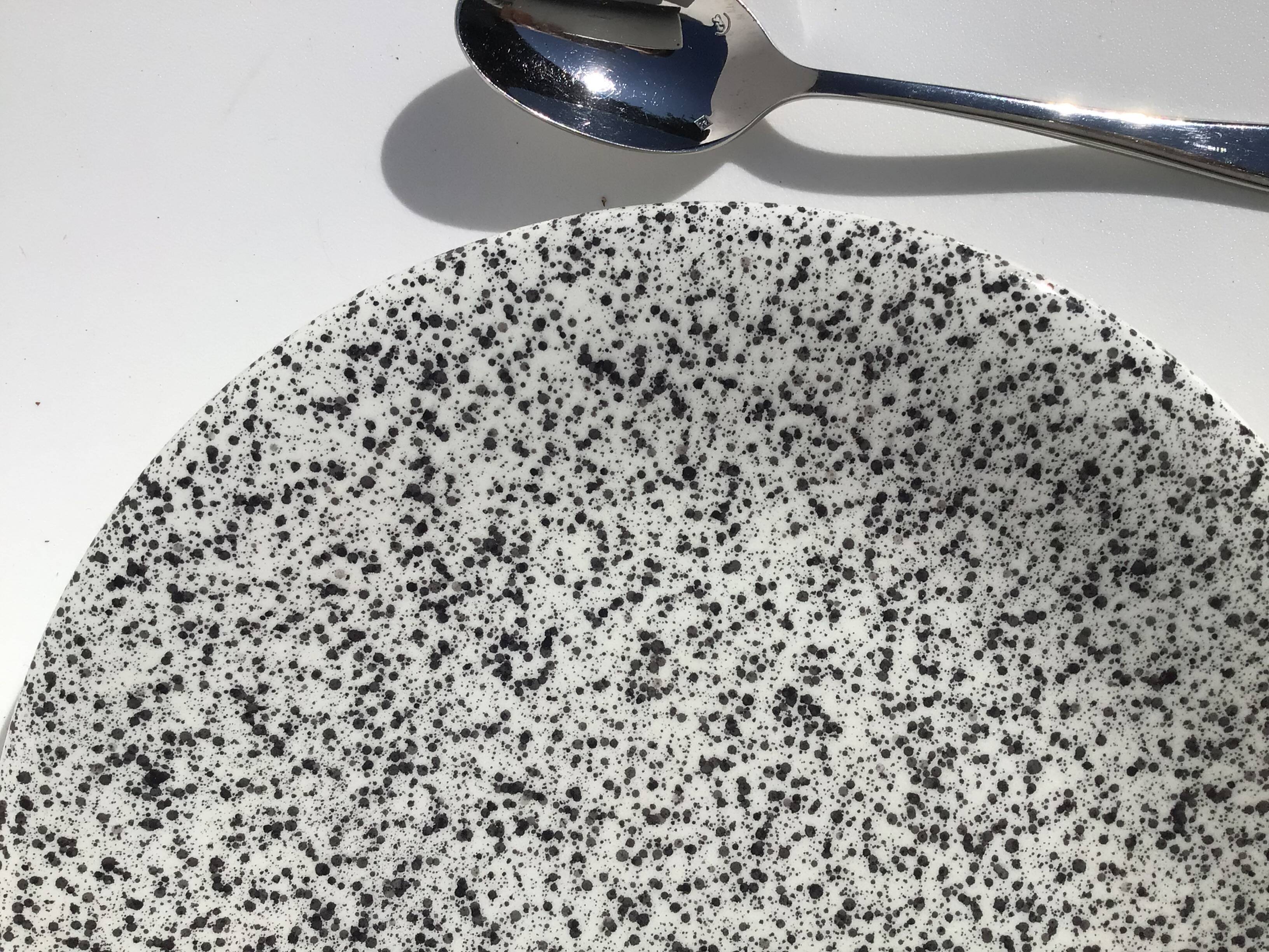 10 Grey-Black Speckled Dessert Plates
