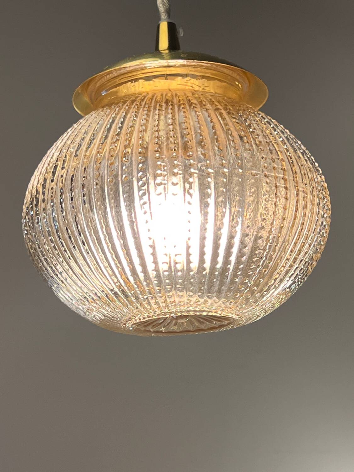 Grande suspension cascade verres de Murano ambrés et opalines