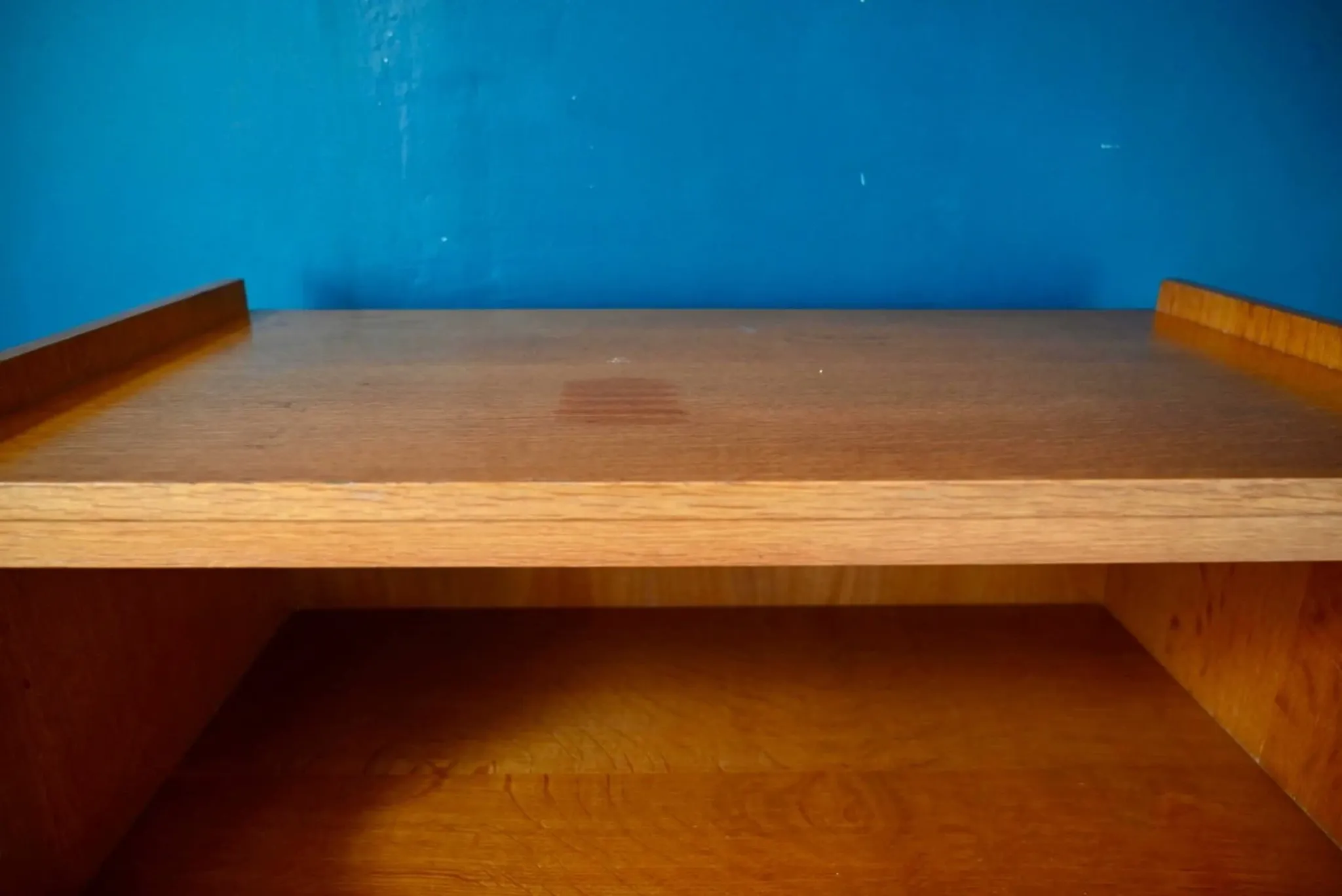 Vintage secretary bookcase from the 50s and 60s, oak with chevron marquetry.