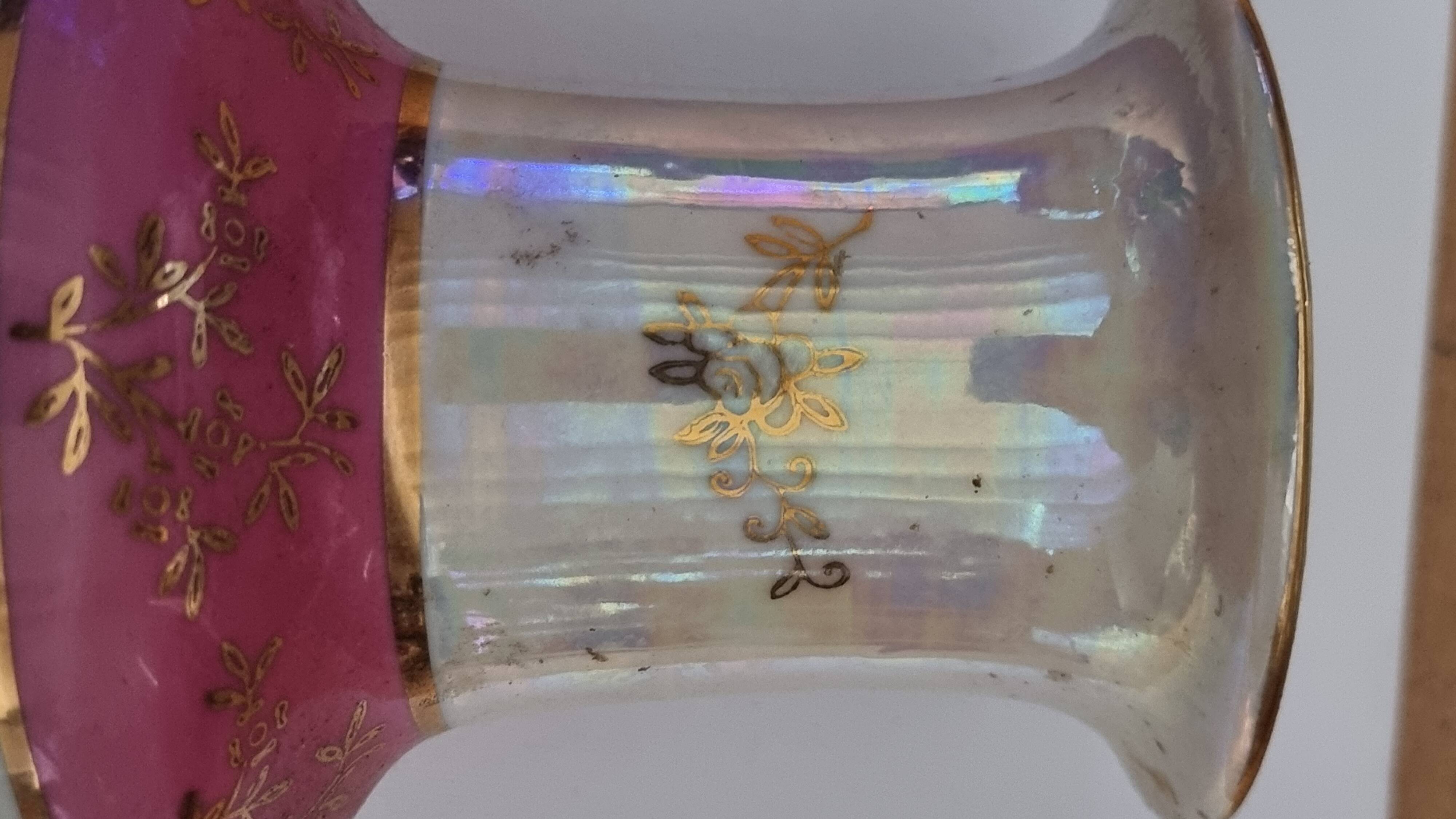 Japanese floral decoration vase