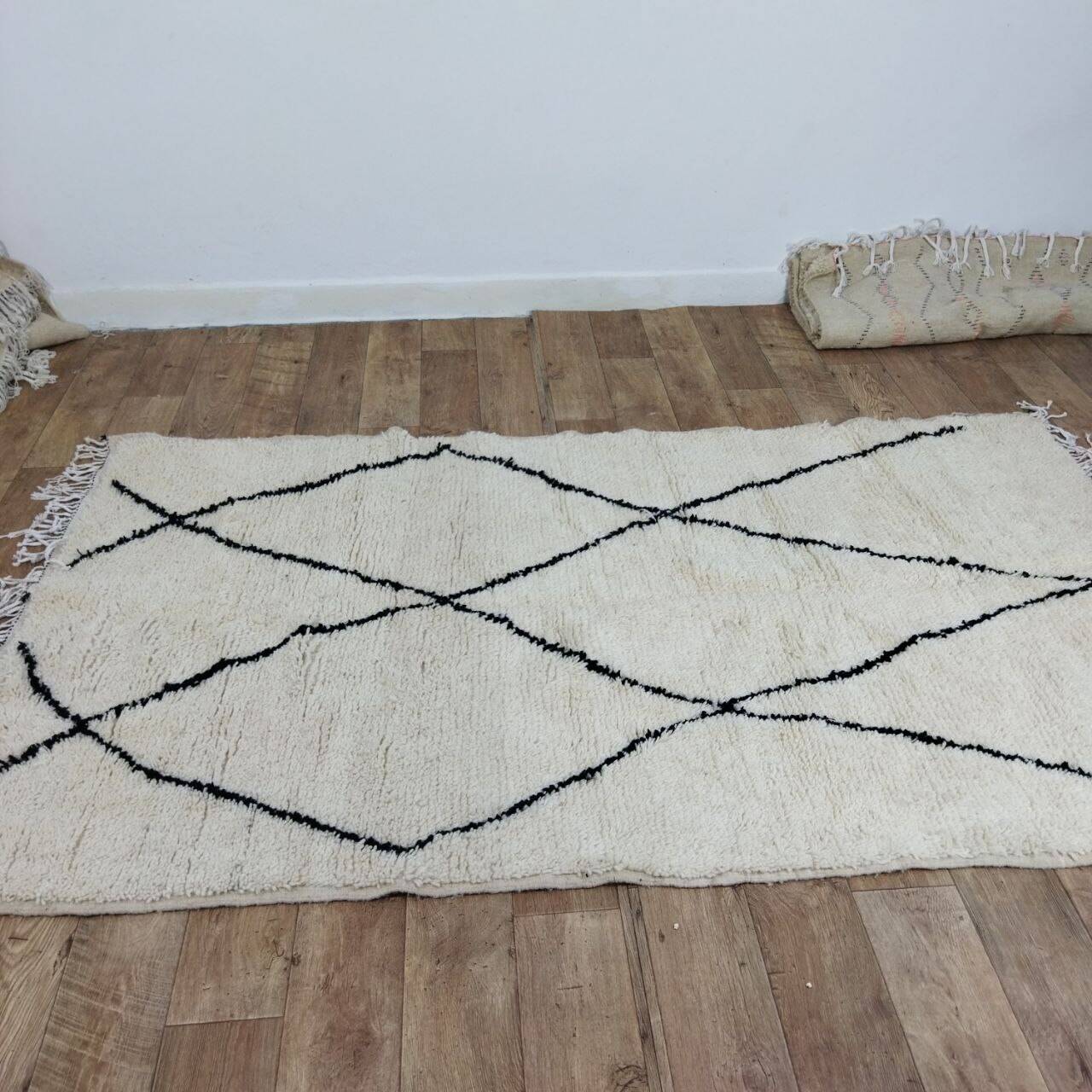 Handcrafted moroccan berber rug 243 x 143 cm