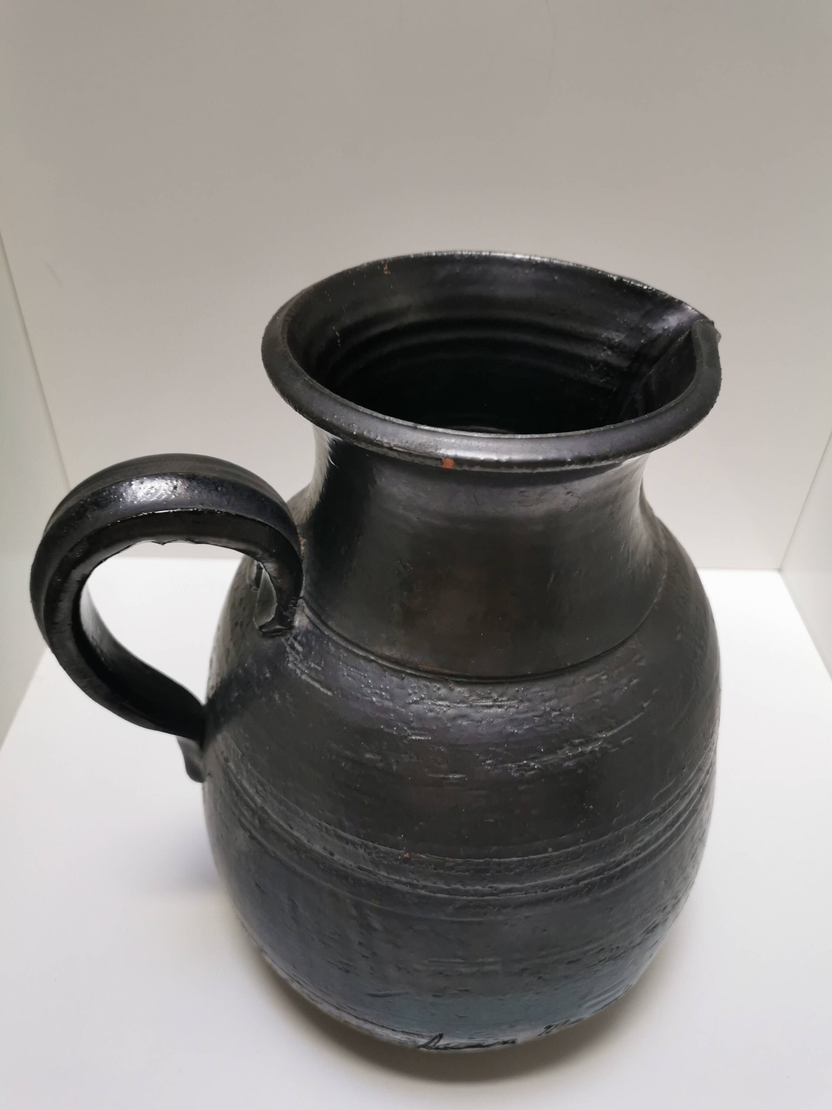 ceramic pitcher Jean Marais