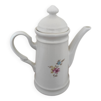 Small coffee maker