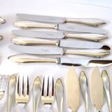 DEETJEN 30-piece modernist cutlery set with scalloped edges