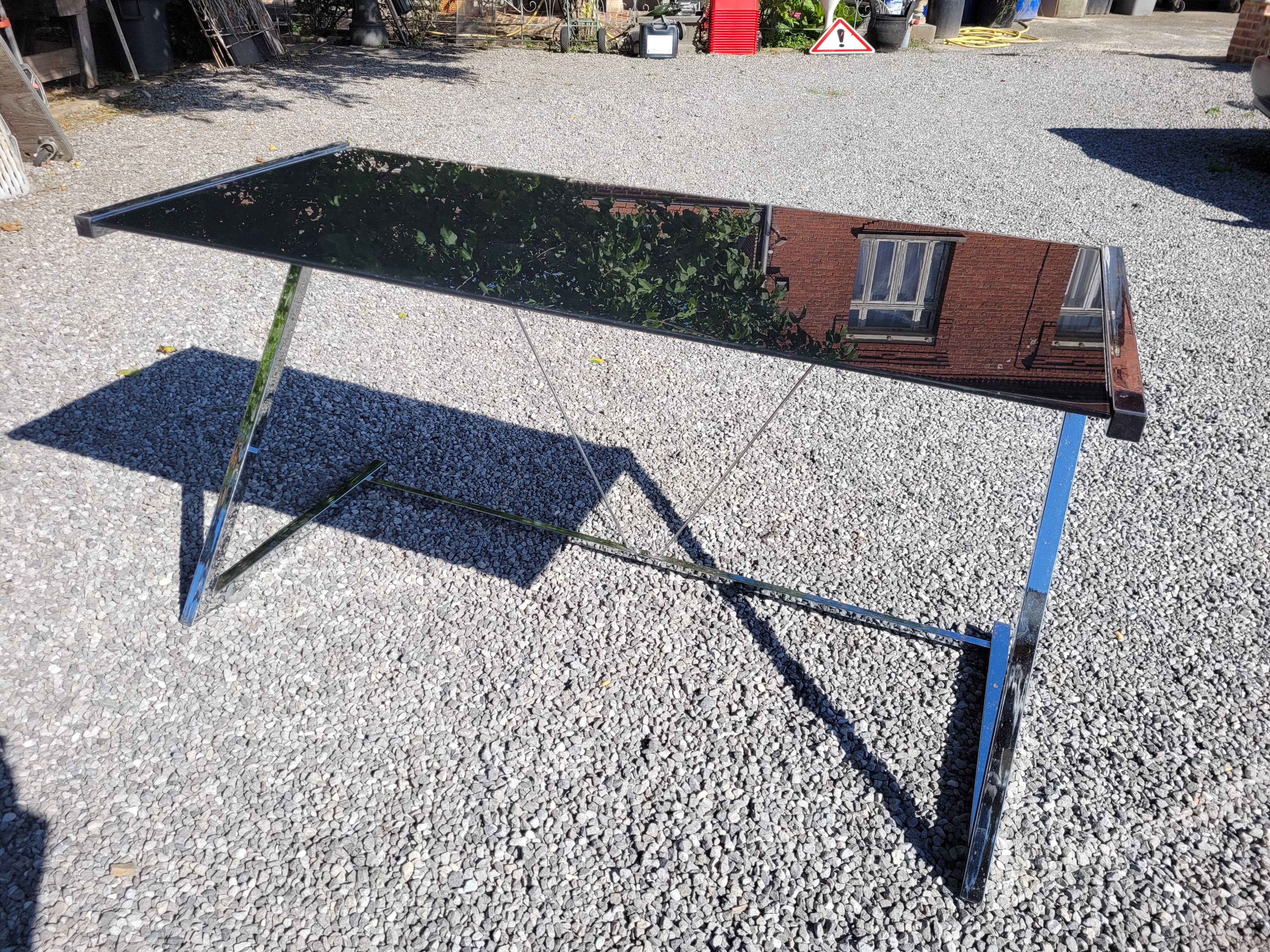 Desk chrome top in tinted glass 140/60cms