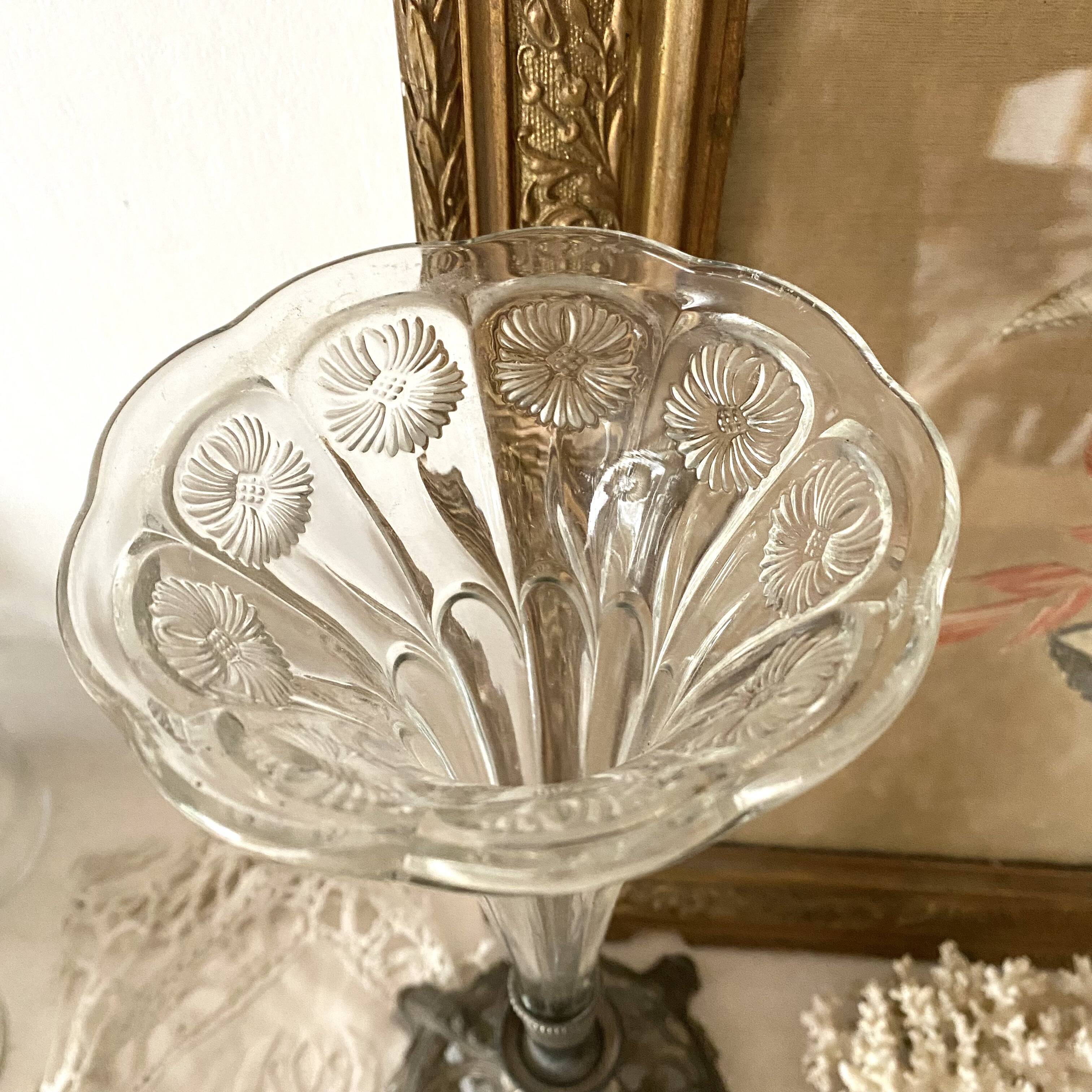 Vase art nouveau, vase cornet, centre de table tulipier