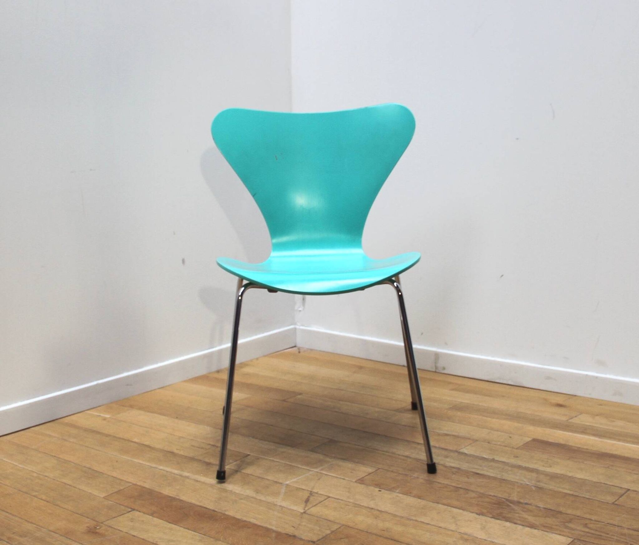 Set of 9 ant chairs 3107 Arne Jacobsen