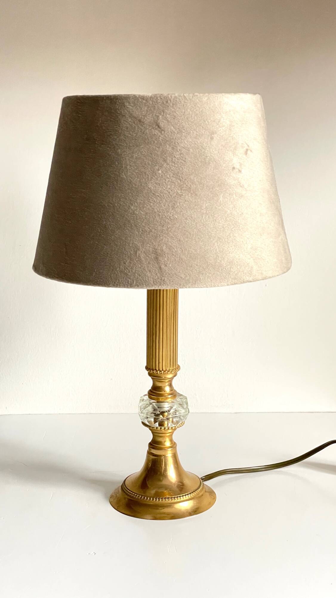 Vintage Crystal and Gold Metal Lamp