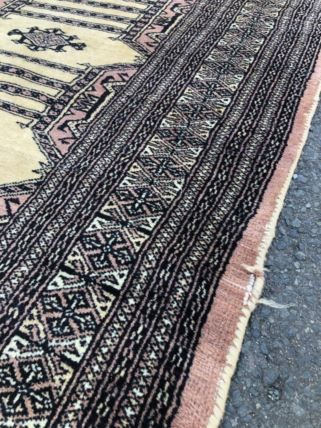 Handmade Oriental rug
