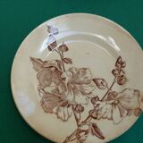 Lot plates, soupiére, stackable cups and sauciére