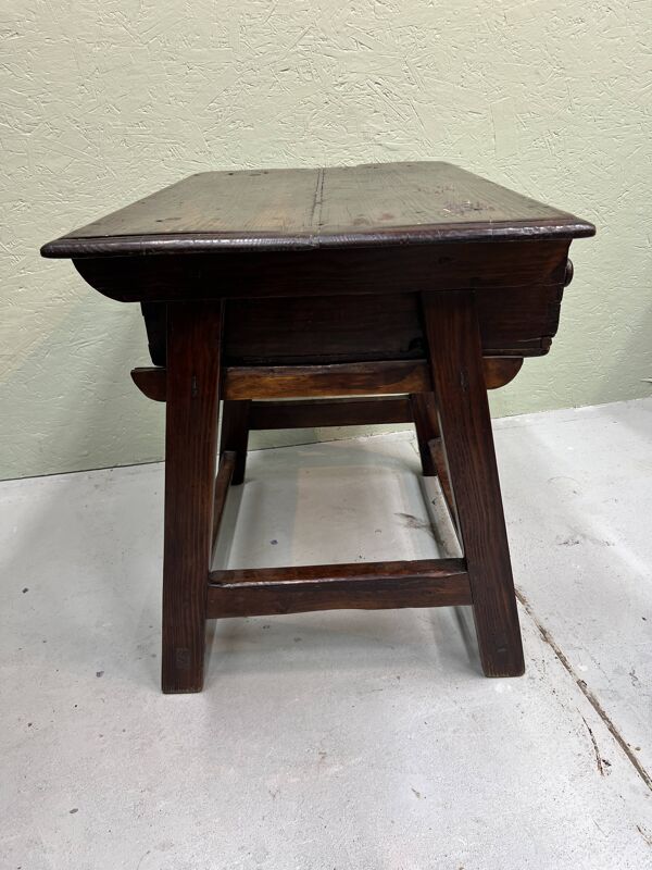 Table espagnole ancienne