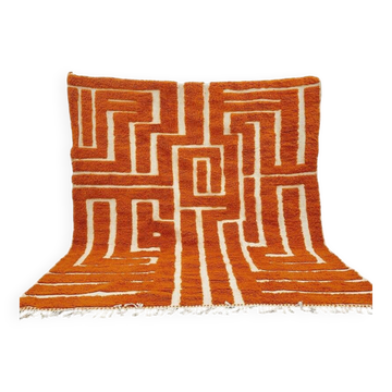 Tapis marocain berbère écru à motifs géométriques 200cmx25cm