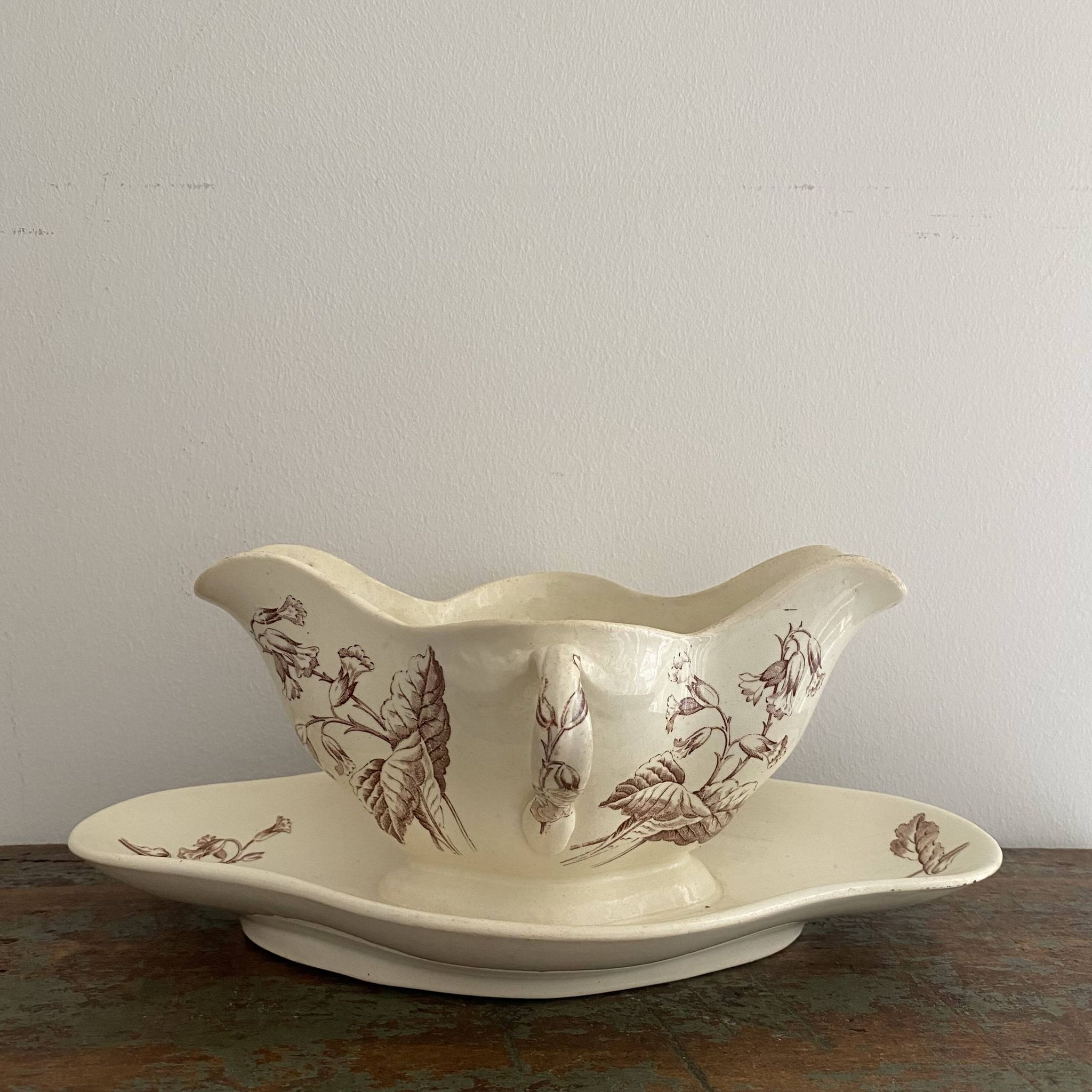 Primrose Sauceboat