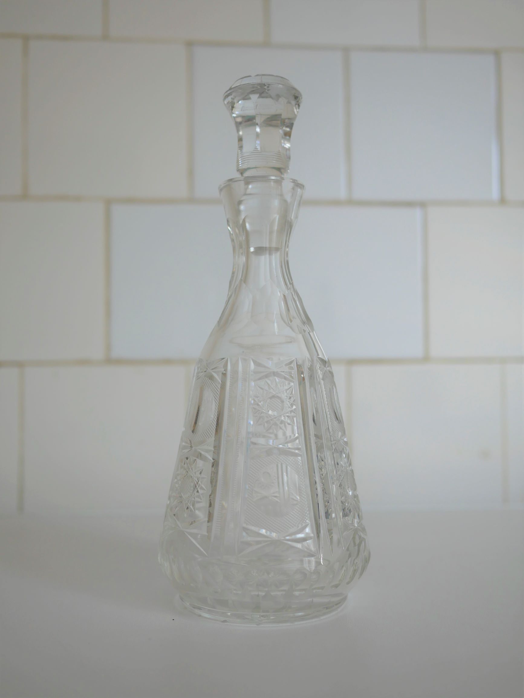 Crystal wine decanter