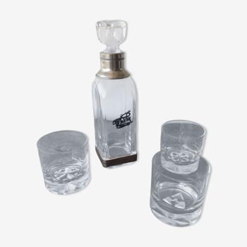 Whisky decanter and its 3 glasses