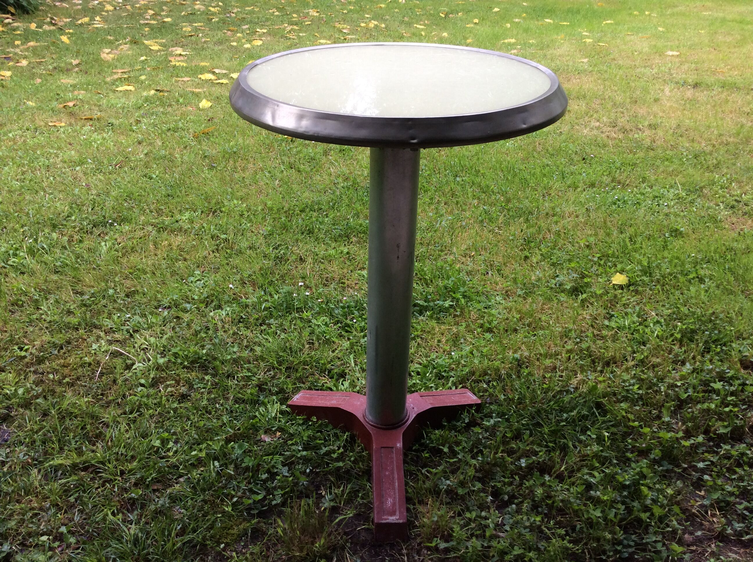 Bistro table, bar gueridon