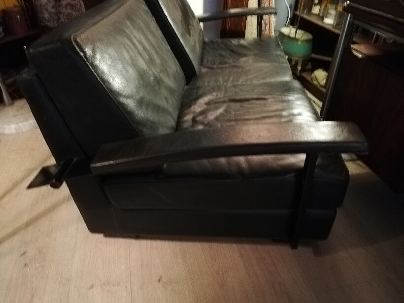 Jean-Michel Wilmotte black leather sofa, Washington model