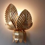 Palm leaves sconce
