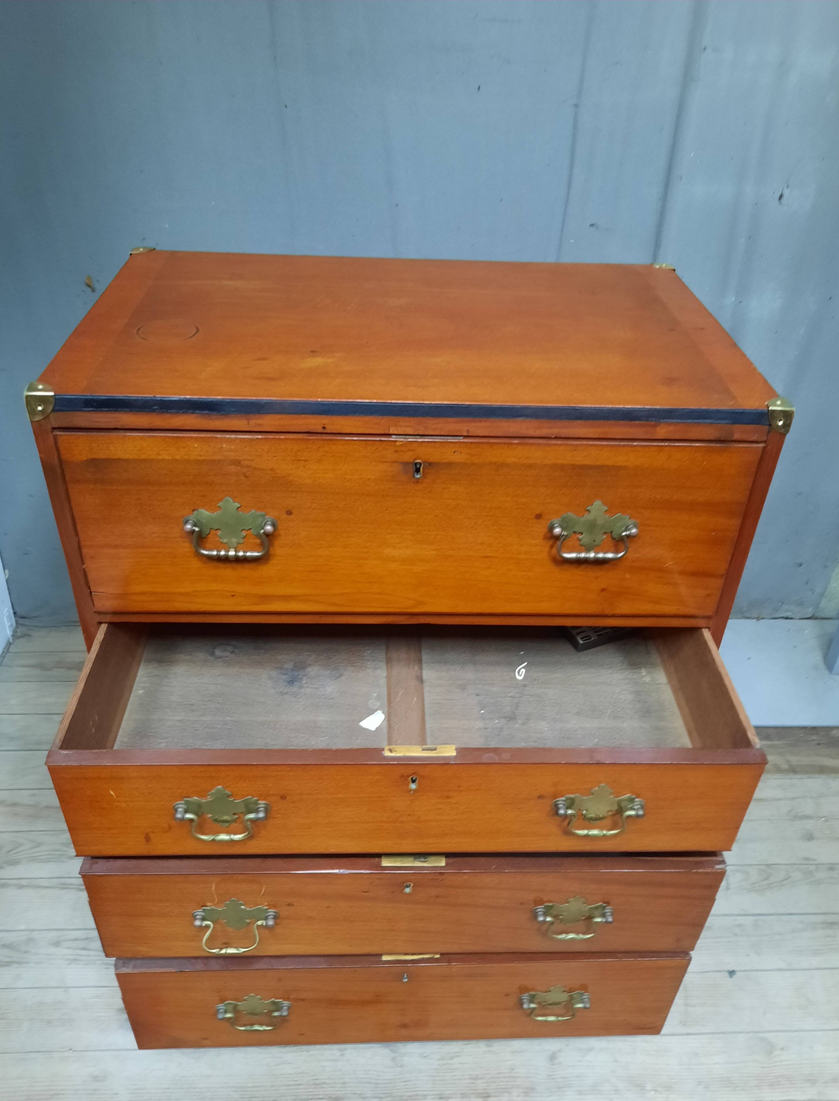 Commode anglaise formant burreau
