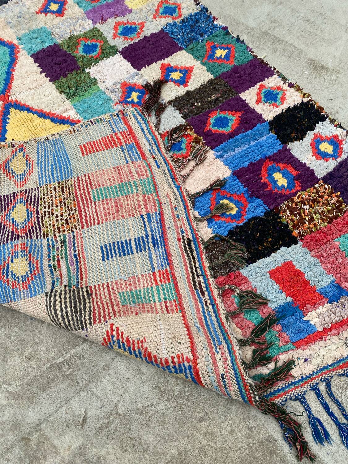 Vintage Berber rug 250 x 140 cm