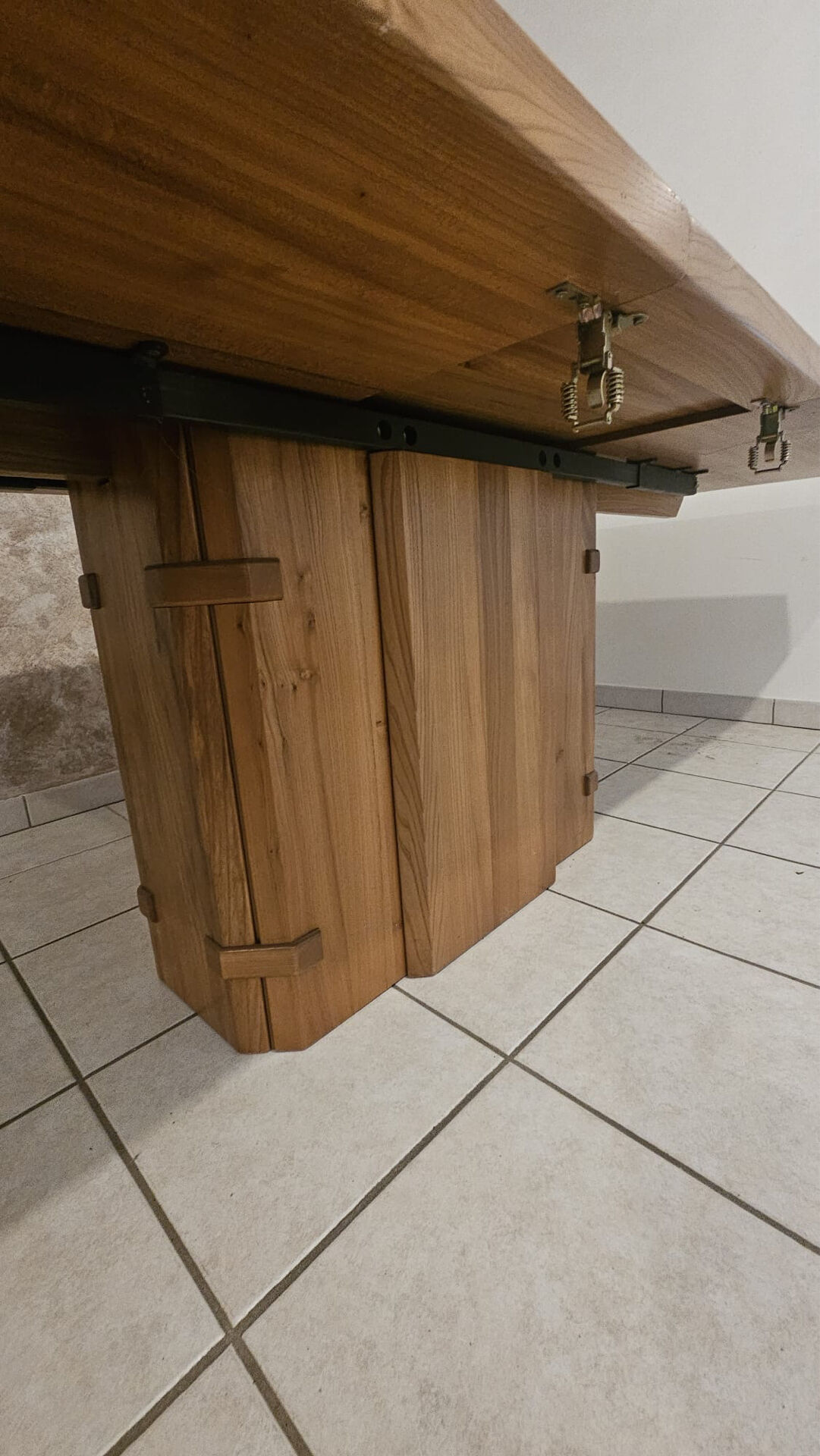 Dining table Luigi Gorgoni
