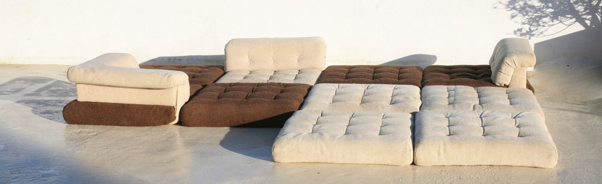 Modular sofa Mah Jong, Hans Hopfer, France, 1971. Roche Bobois Edition.