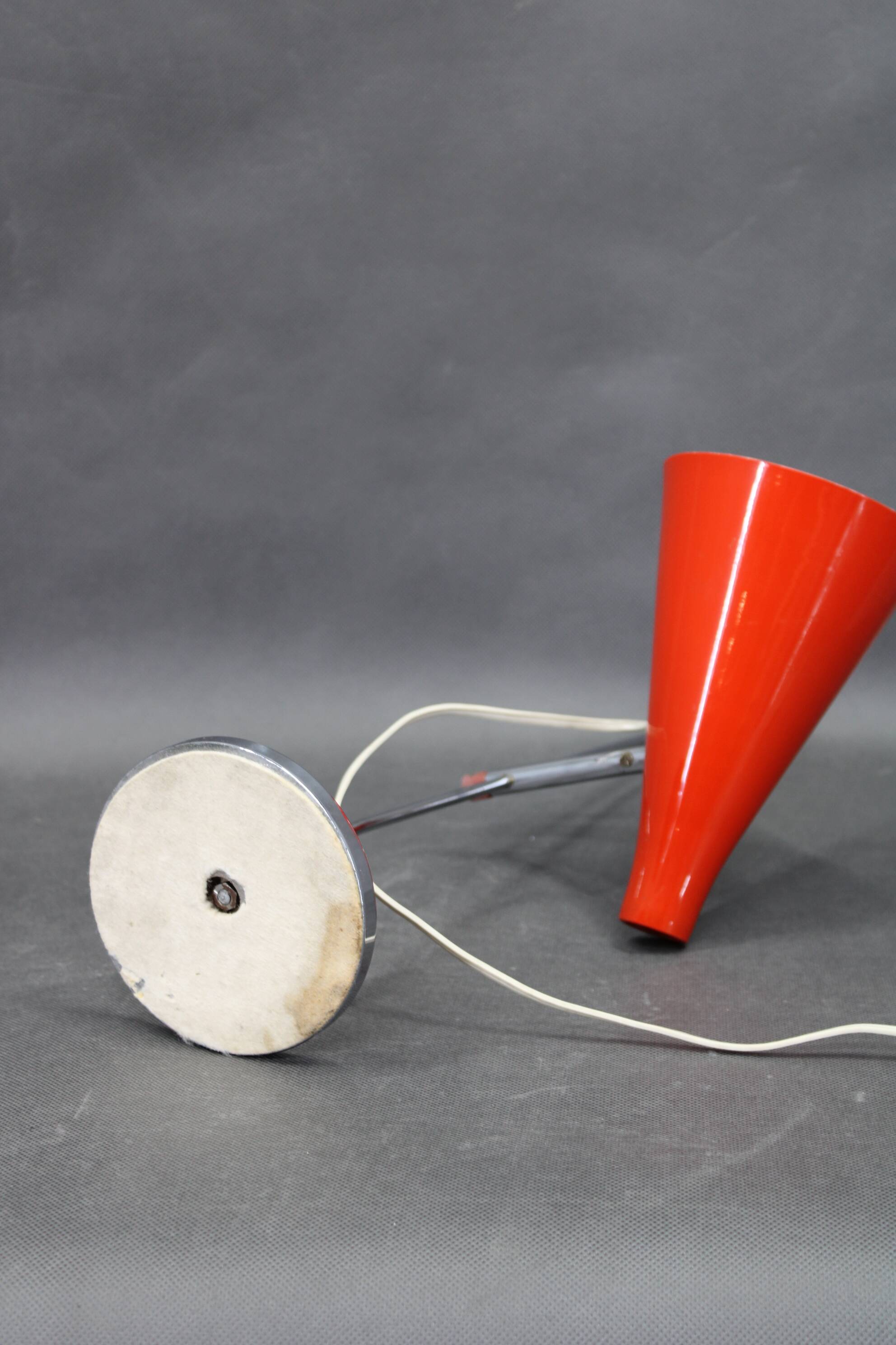 Lampe de table en chrome rouge Josef Hurka, Tchécoslovaquie années 1970