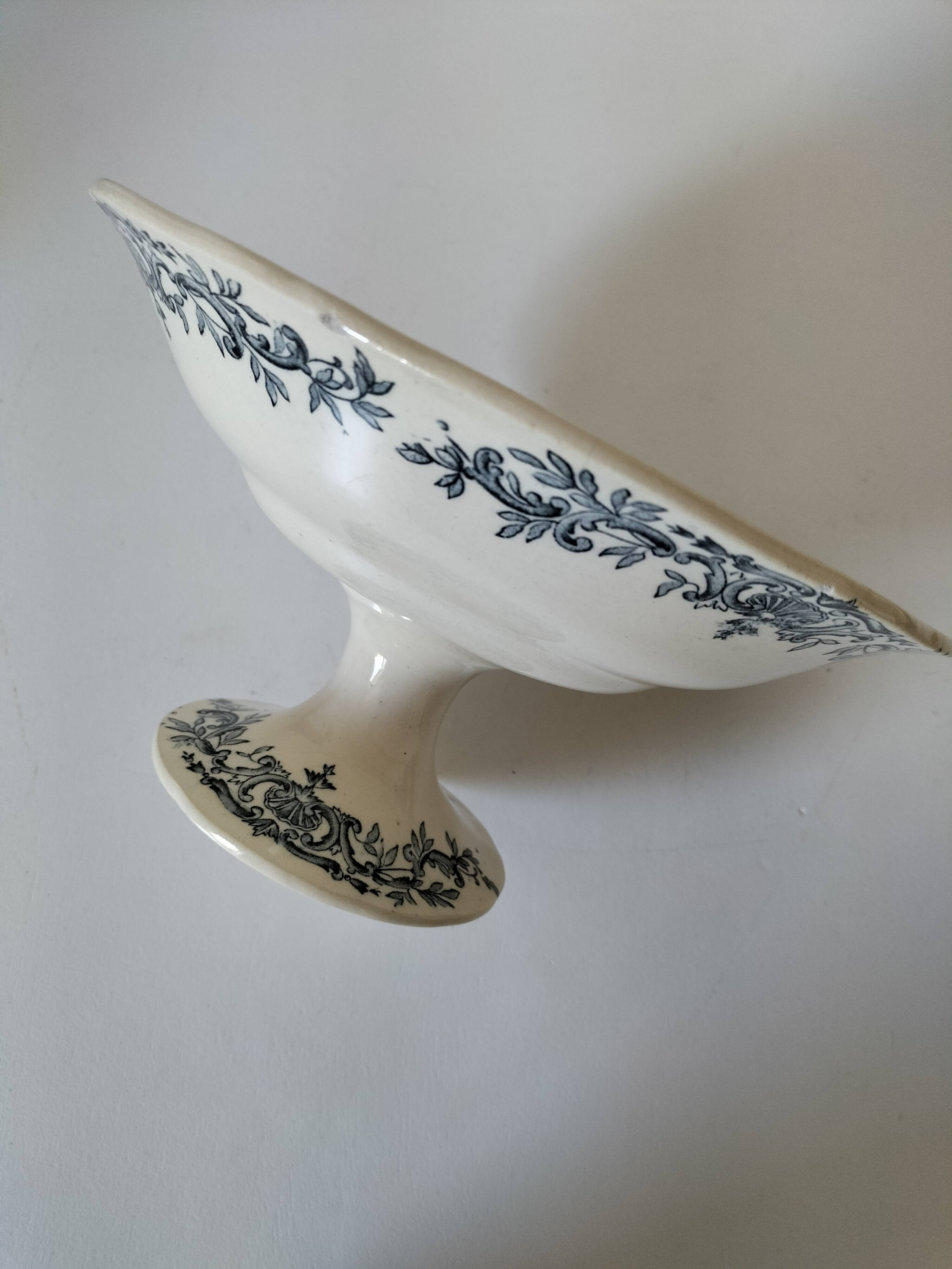 Compote dish on pedestal Longchamp, Régent model, period R. Charbonnier.