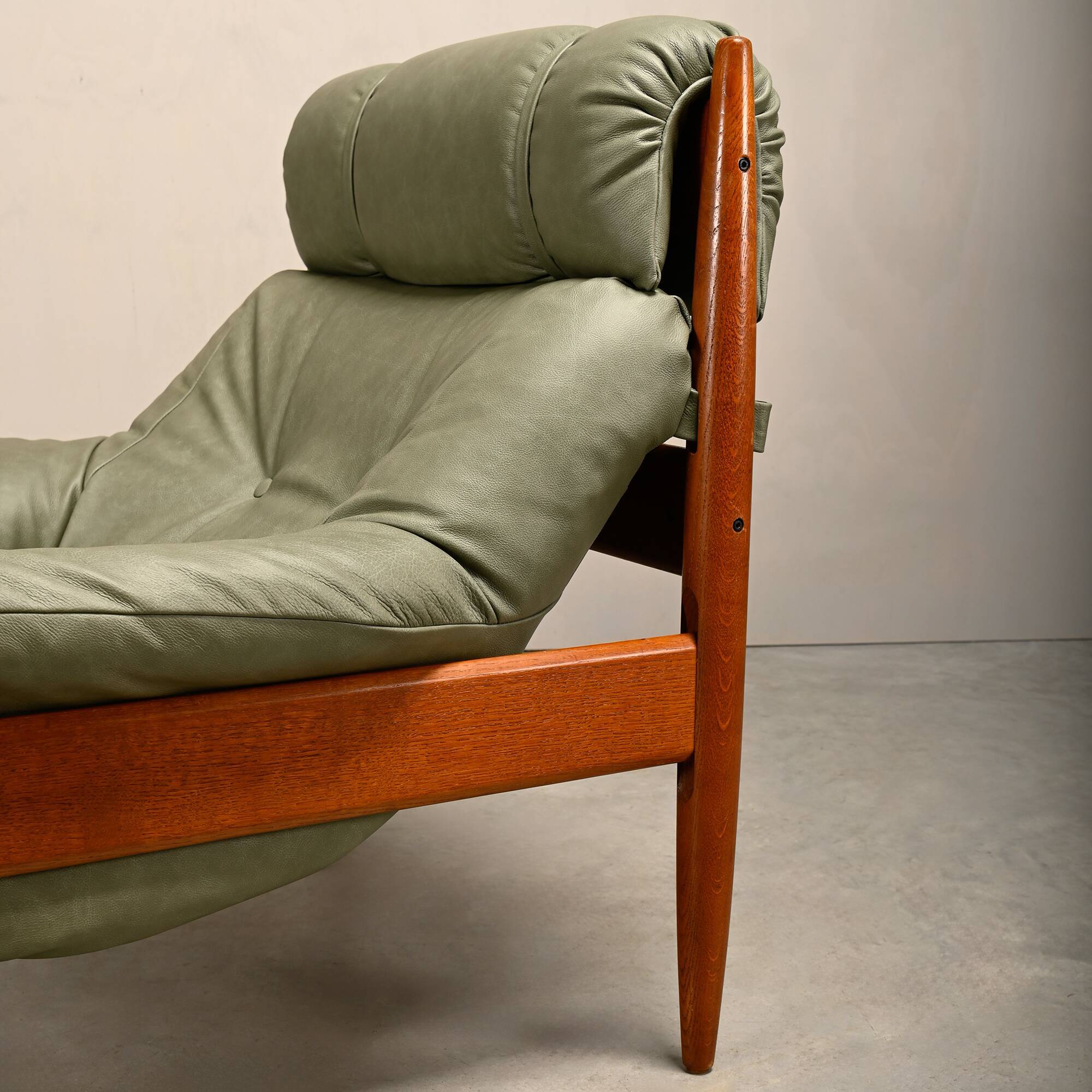 Lounge Chair in the manner Sergio Rodrigues and Jean Gillon, Oak / Leather