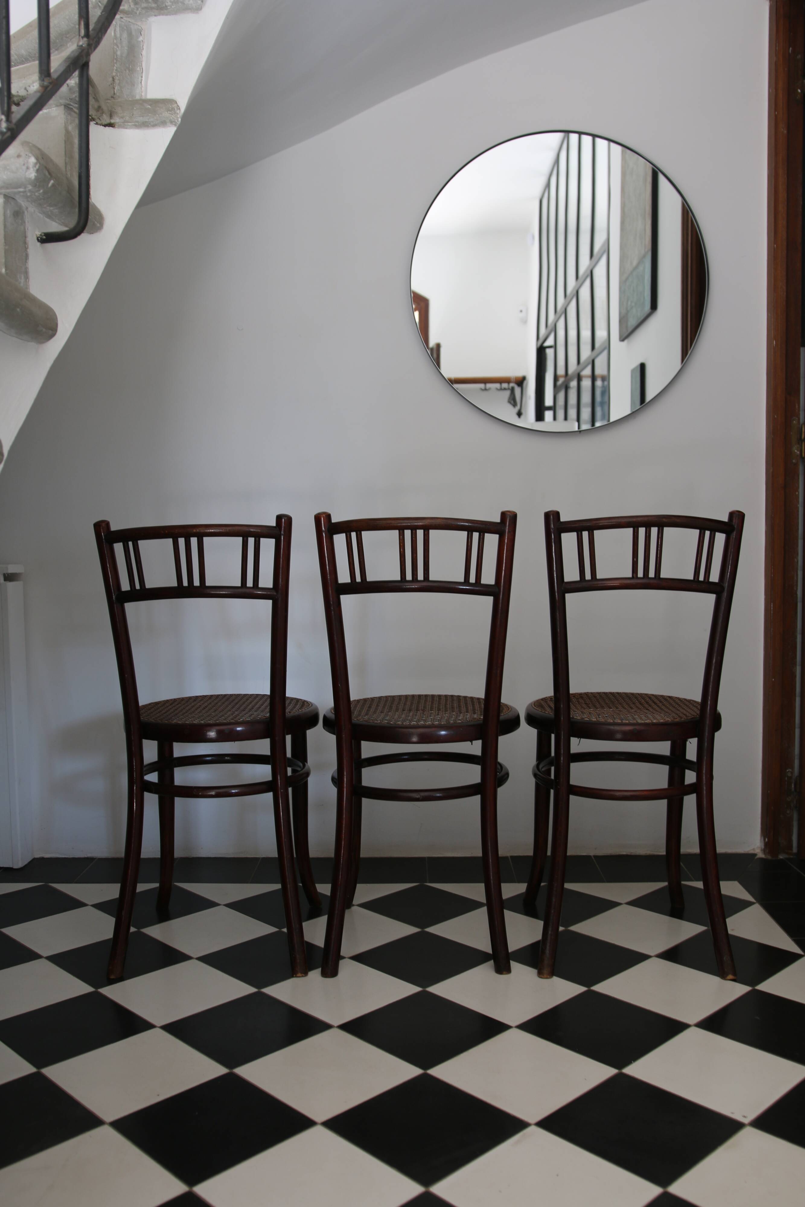 3 chaises bistrot bois courbé, Fischel, fin XIXe - début XXe.