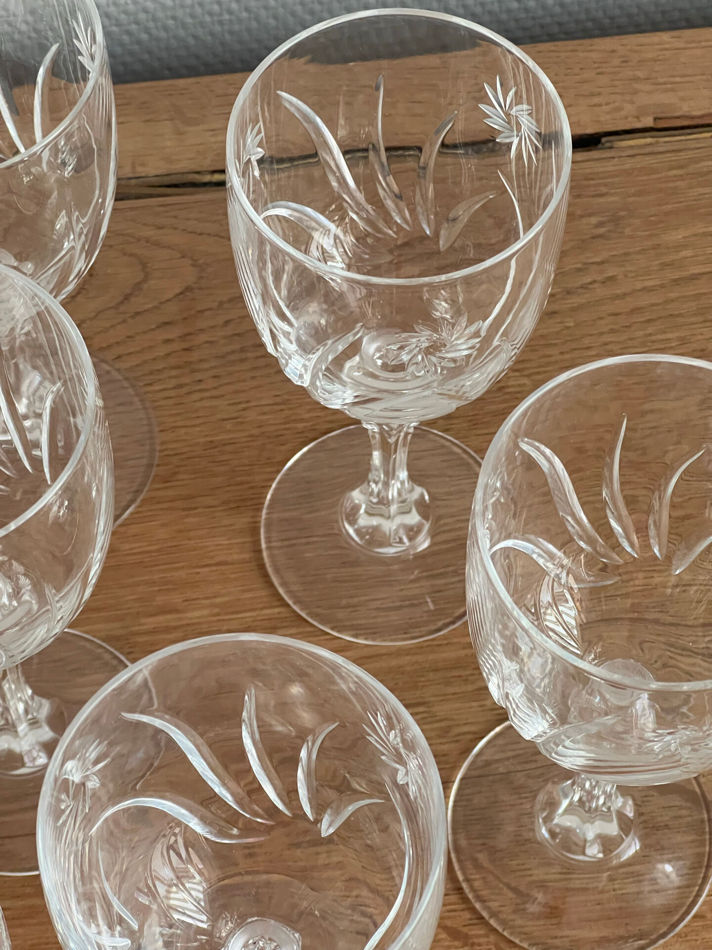 8 crystal stem glasses model Lude