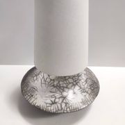 Lampe postmoderne en céramique Raku grise faite à la main, signée, Italie