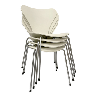 White Jacobsen chairs year 1989