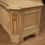 Venetian chest in lacquered and painted wood