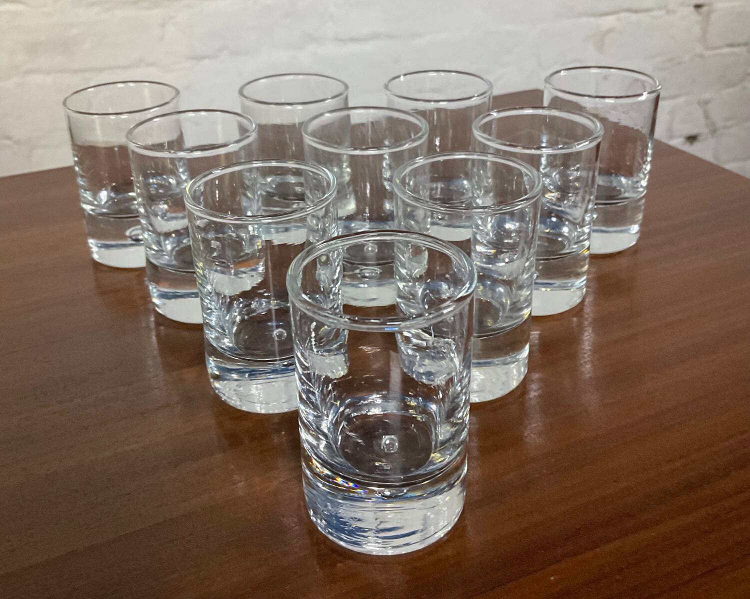 Set of 10 vintage bubbled liquor glasses