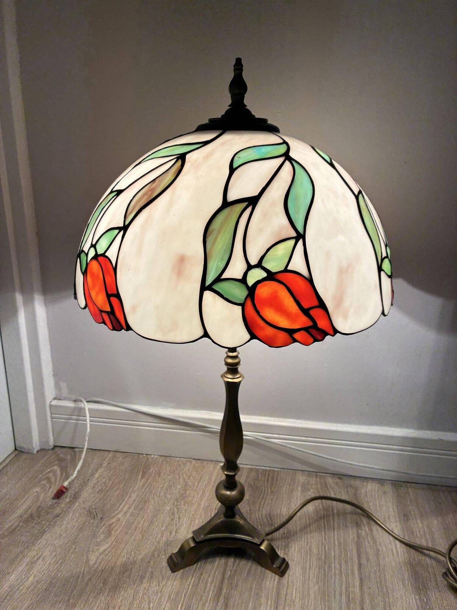 Perenz Tiffany style stained glass table lamp, brass, signed