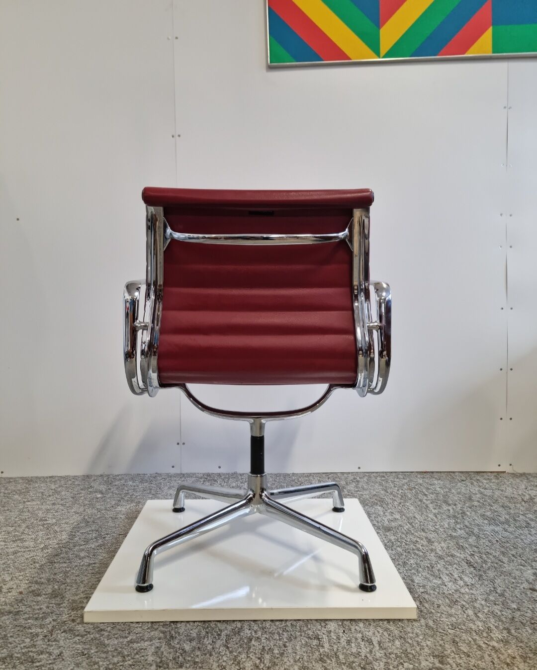 Ea 108 armchair by Charles & Ray Eames, Vitra edition