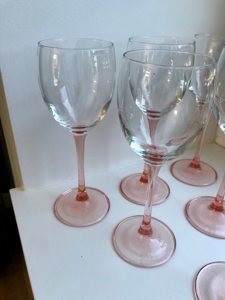 Set of 6 wine glasses with pink feet 70s