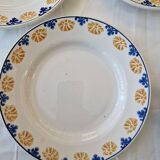 Set of 8 Saint Amandinoise flat plates model 3529