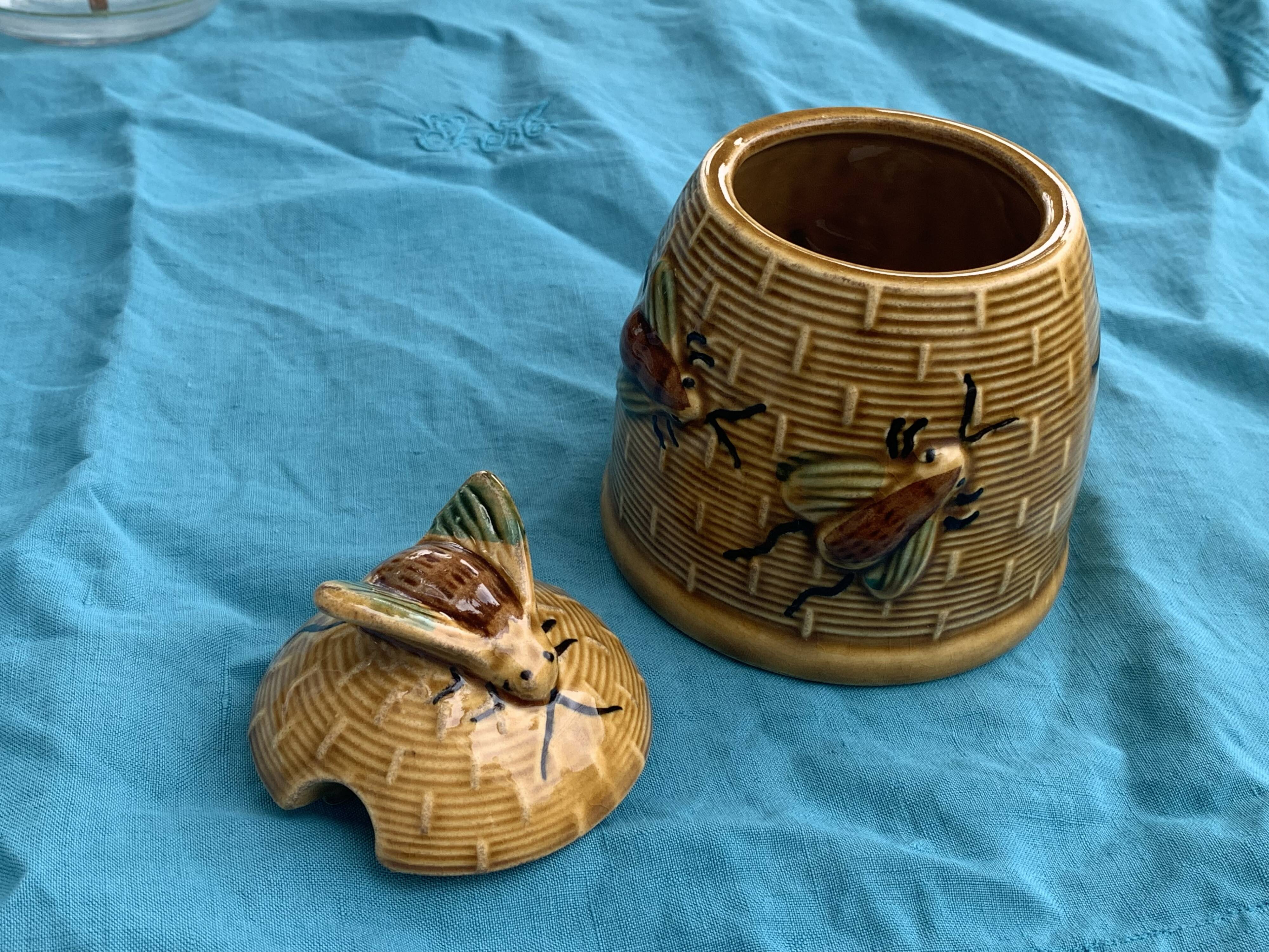 Slush beehive and bee honey pot, enameled ceramic