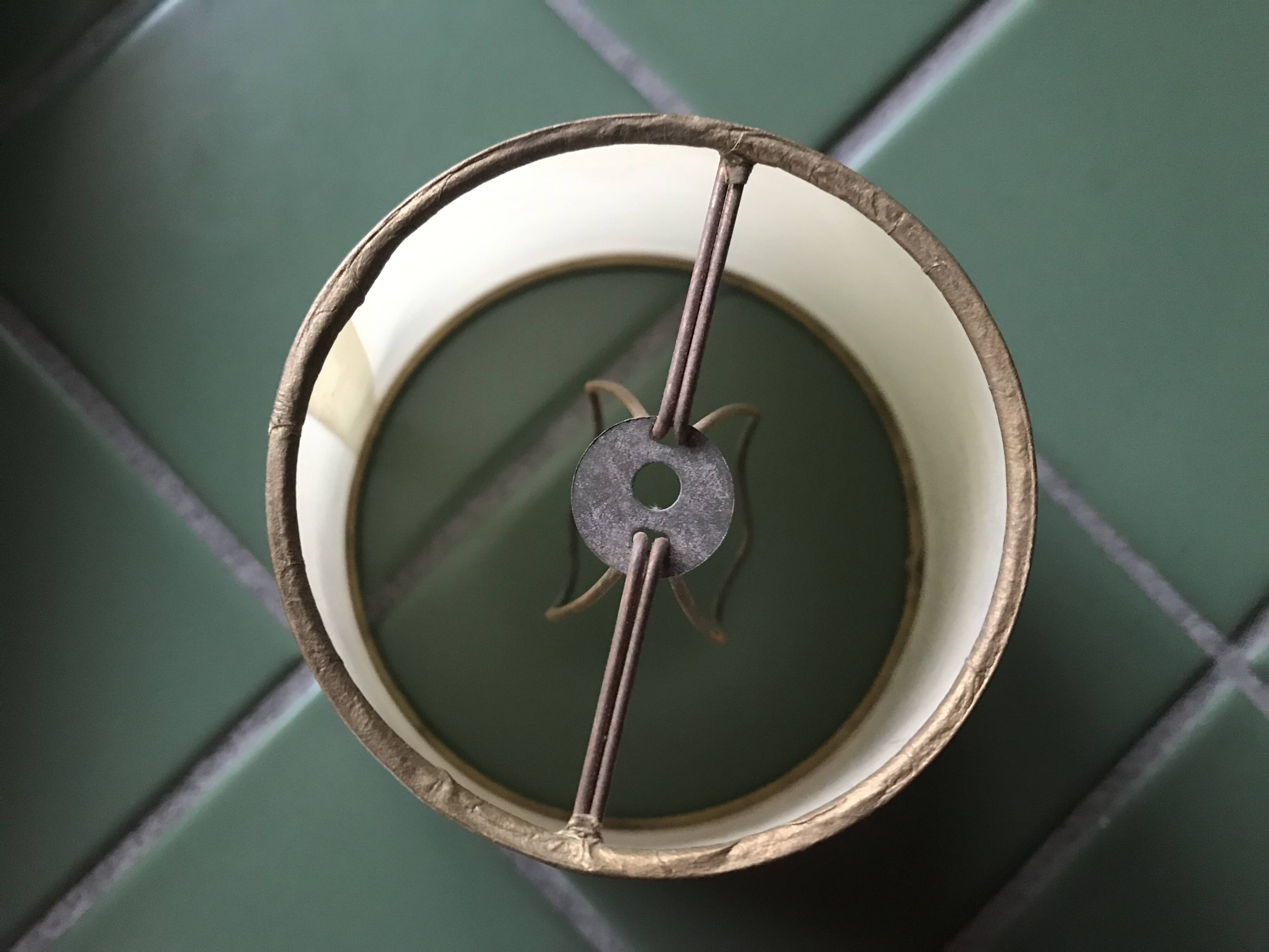 Lot de quatre petits abat-jours vintage