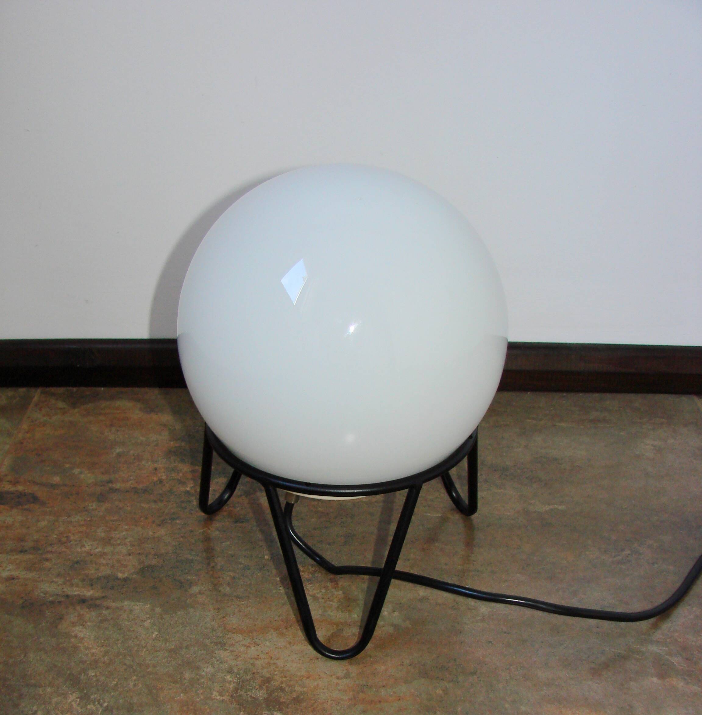 Vintage globe lamp – 1980s, frosted glass, metal frame, E27