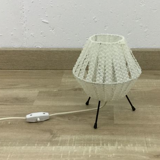 Lampe tripode dentelle blanche 60'-70'