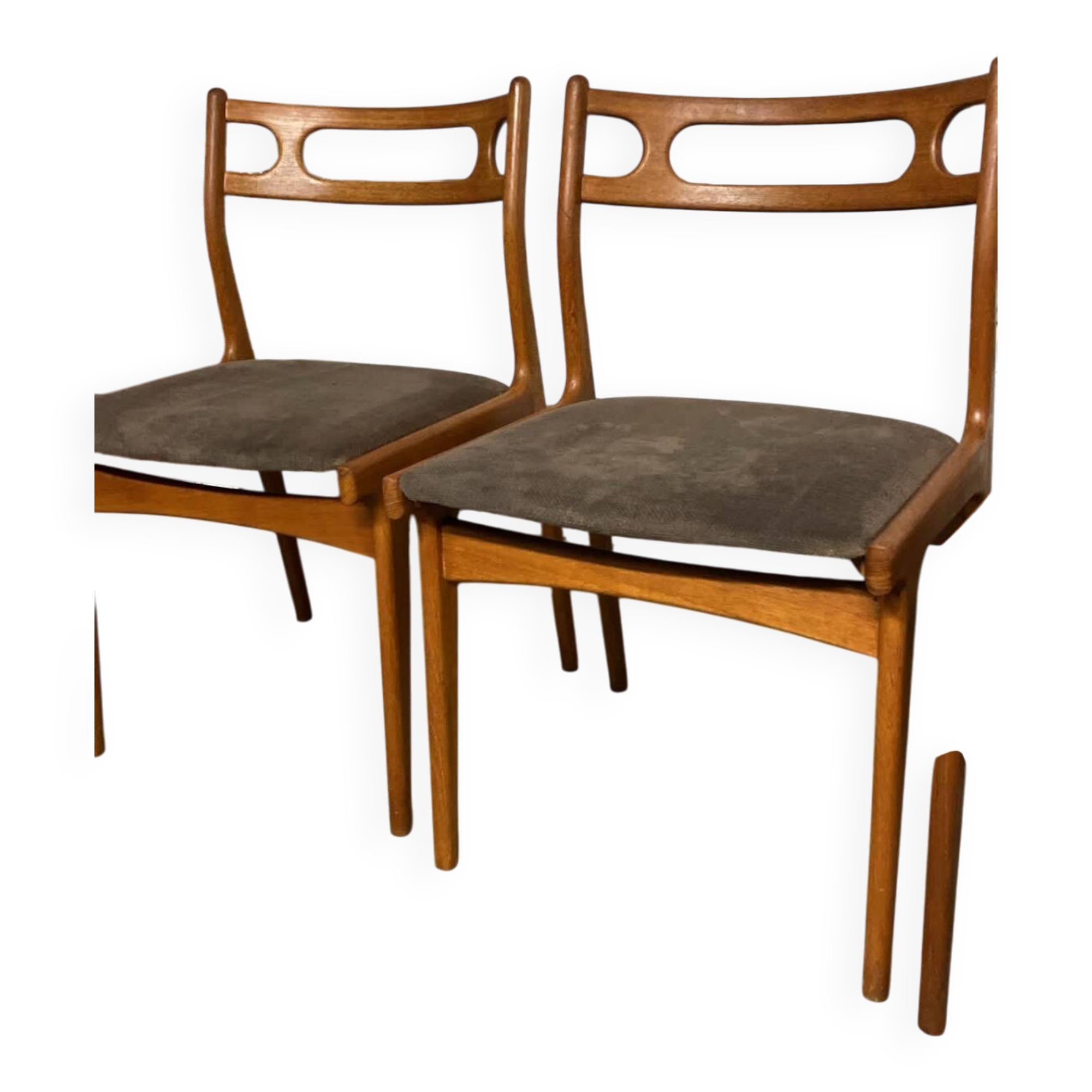 Vintage Scandinavian chairs by Johannes Andersen