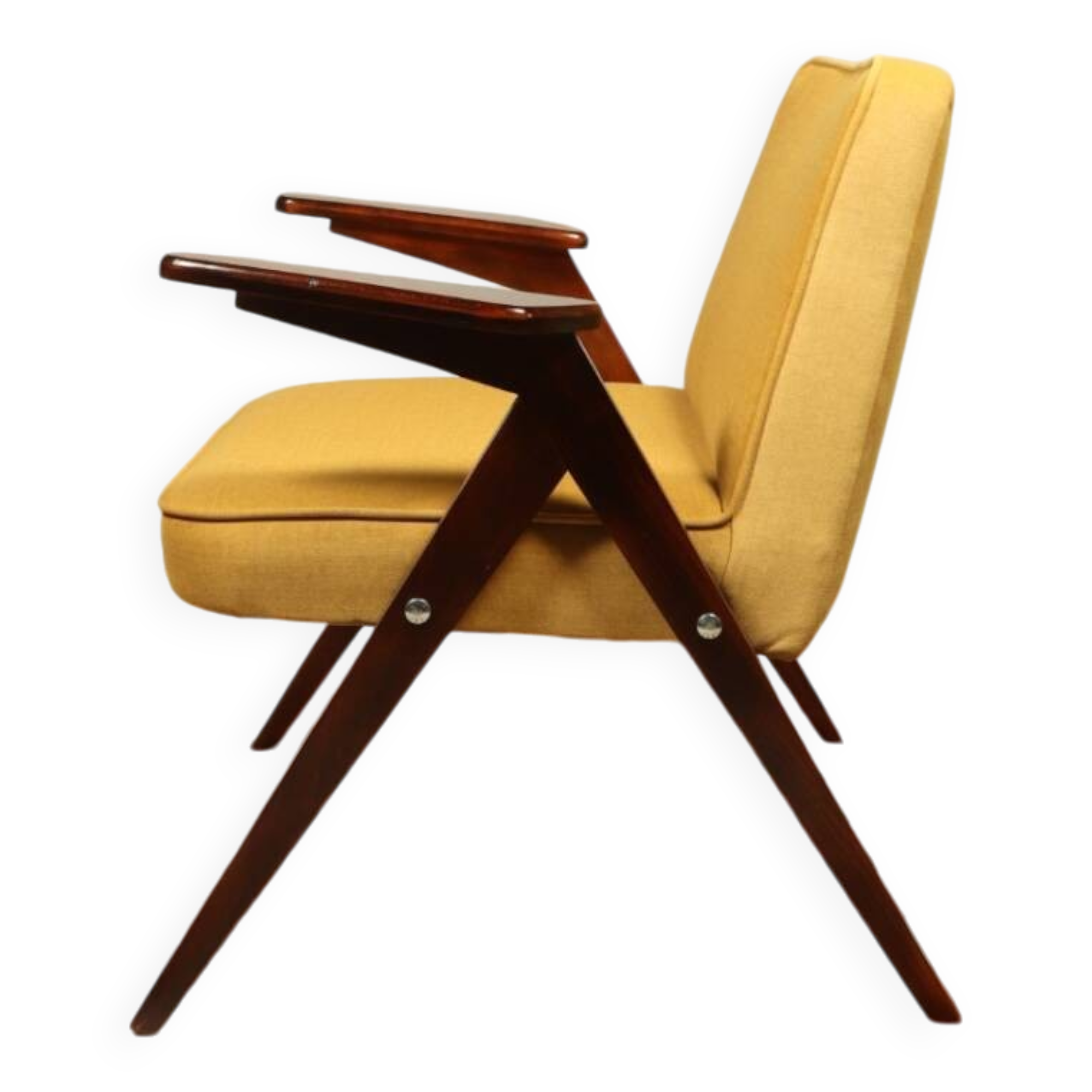 Fauteuil en bois et velours jaune par Chierowski