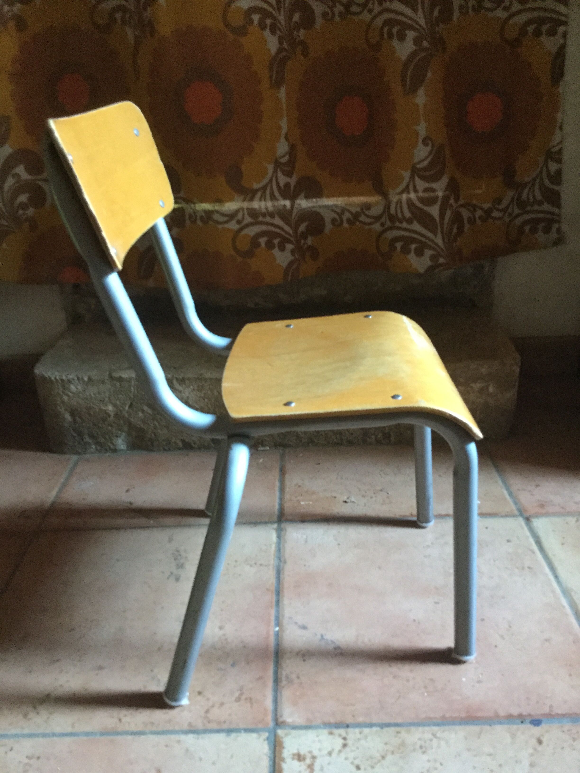 Chaise d’ecole enfant